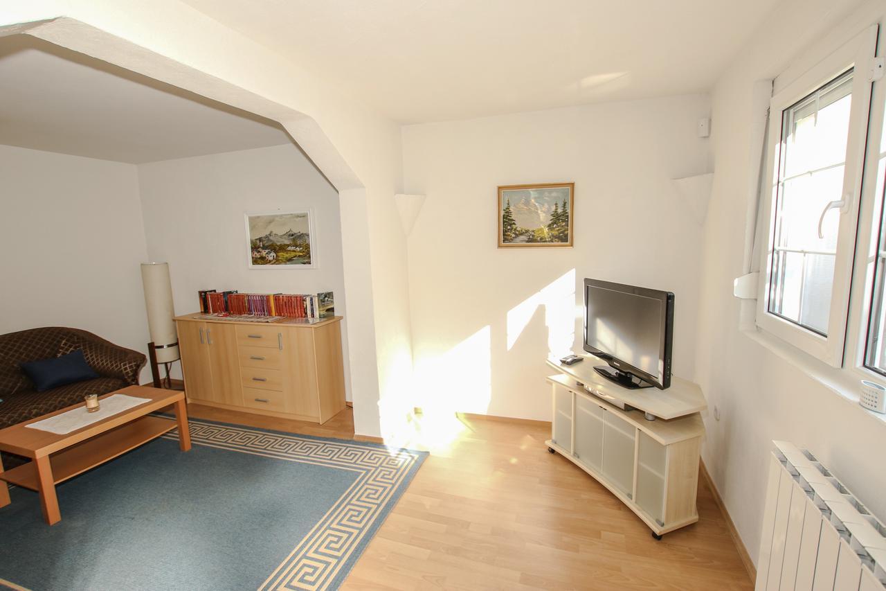 Apartment Nikolina *